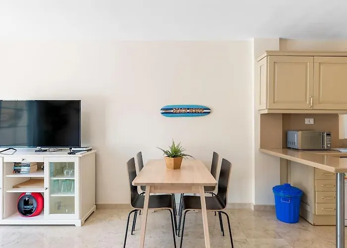 Hoekappartement Mar, 400m Апартаменты *