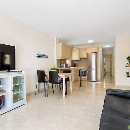Hoekappartement Mar, 400m 아파트