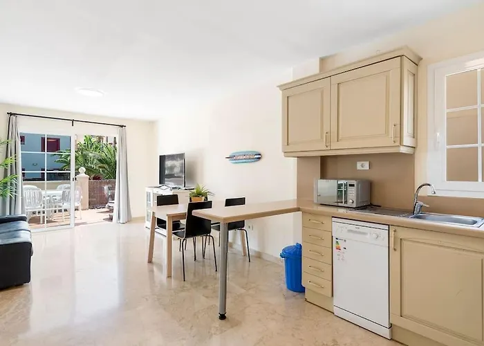 Apartment Hoekappartement Mar, 400m *